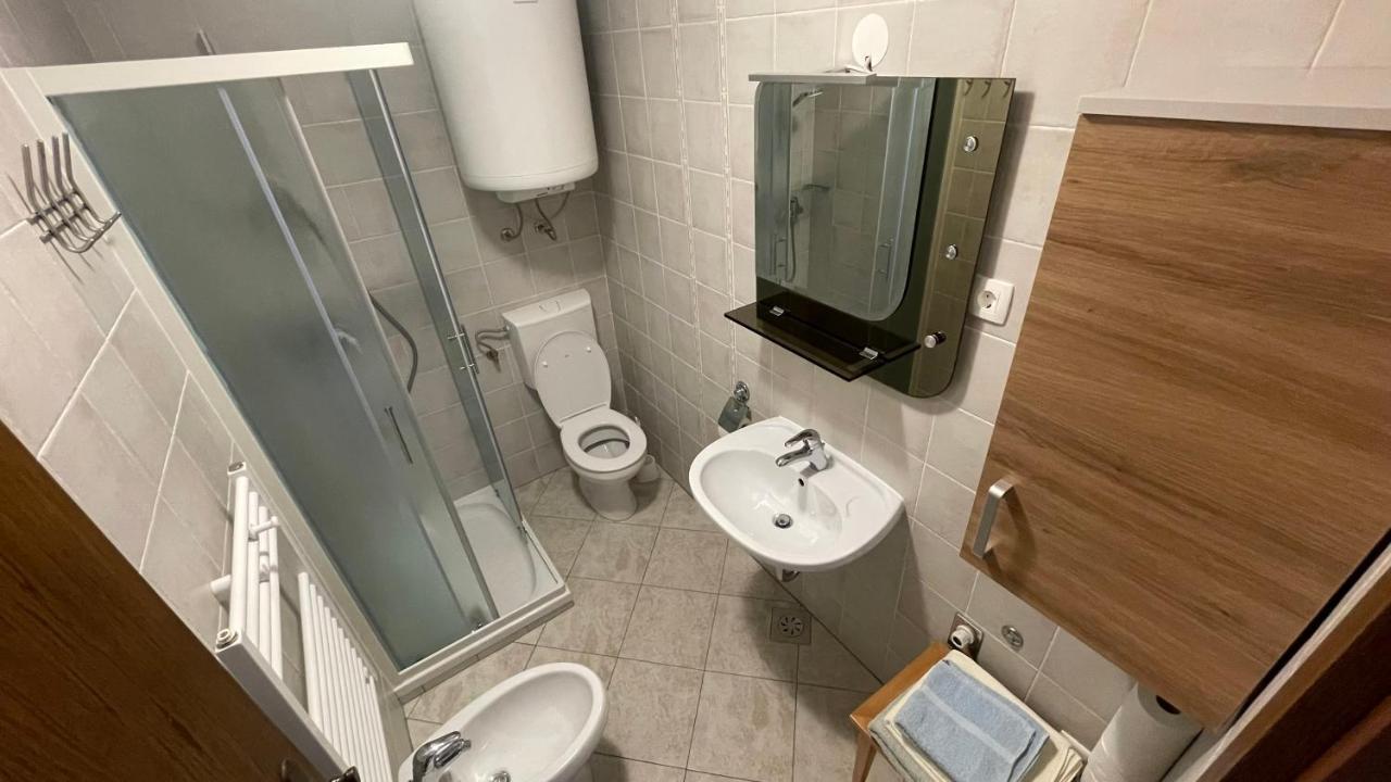 Iva Apartments Novigrad Istria Eksteriør bilde